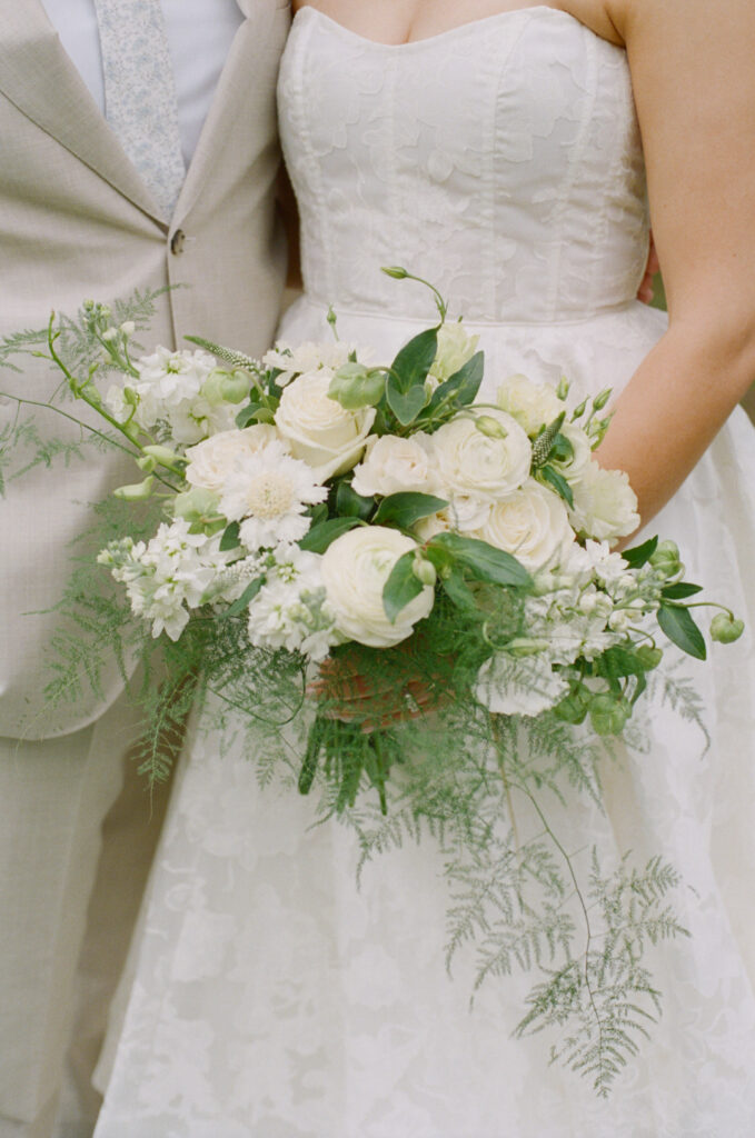 English-garden-wedding-historic-venue-white-and-green-floral-design-stunning-flowers-roses-connecticut-wedding-westchester-wedding-New-York-City-wedding-white-roses-wedding-bouquet-ranunculus-ferns-Ridgefield