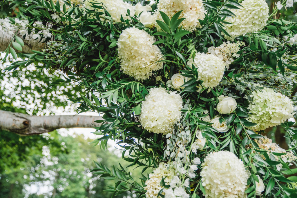 hydrangea-arbor-english-garden-wedding-connecticut-unique-flowers-luxury-florals